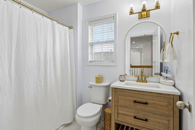 2491 Oak Hill Dr, Murfreesboro, TN 37130