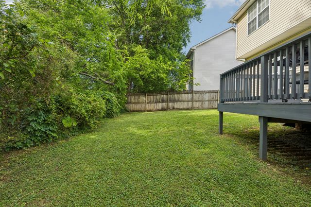 2491 Oak Hill Dr, Murfreesboro, TN 37130