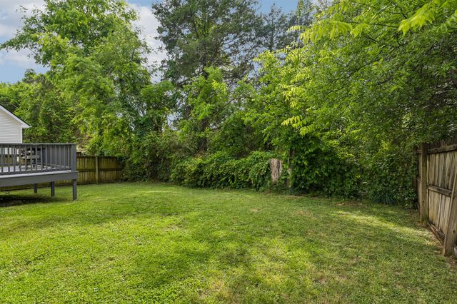 2491 Oak Hill Dr, Murfreesboro, TN 37130