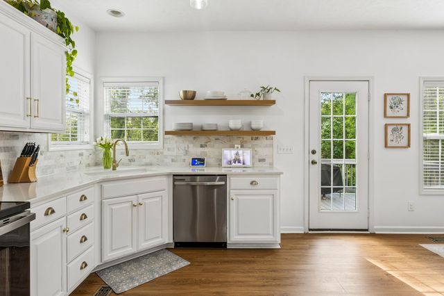 2491 Oak Hill Dr, Murfreesboro, TN 37130