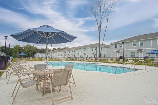 8900 Brigade Trl, Pensacola, FL 32534