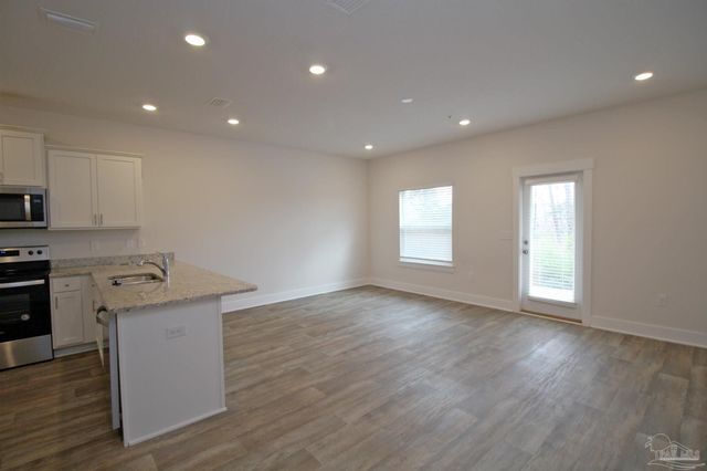 8900 Brigade Trl, Pensacola, FL 32534