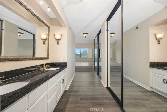 3 Palos 51, Irvine, CA 92612