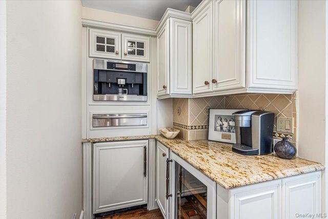 291 Dune Road, Westhampton Beach, NY 11978