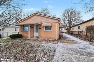 17245 Ivanhoe Street, Roseville, MI 48066