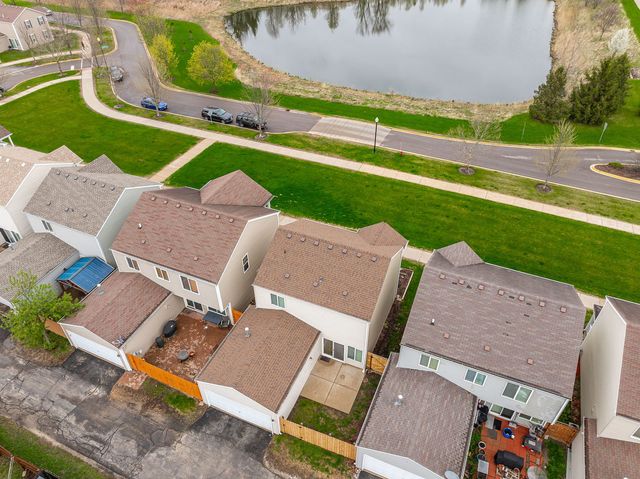 568 Four Seasons Boulevard, Aurora, IL 60504