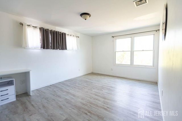 188 Loring Avenue, Edison, NJ 08817