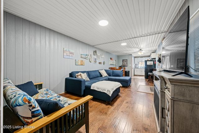 585 Trailwoods Ln, Leitchfield, KY 42754