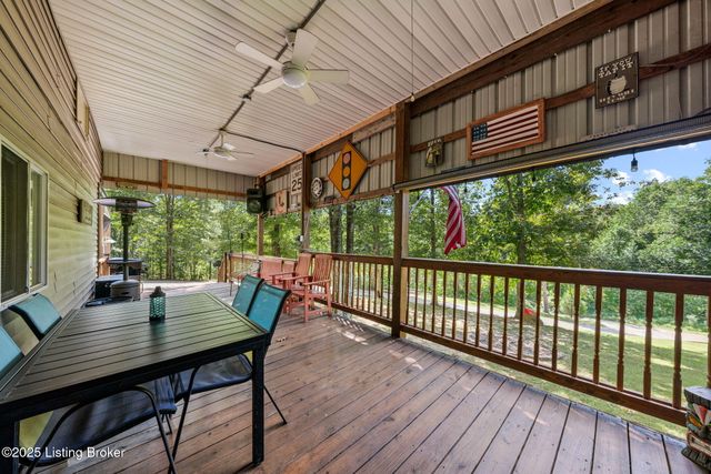585 Trailwoods Ln, Leitchfield, KY 42754