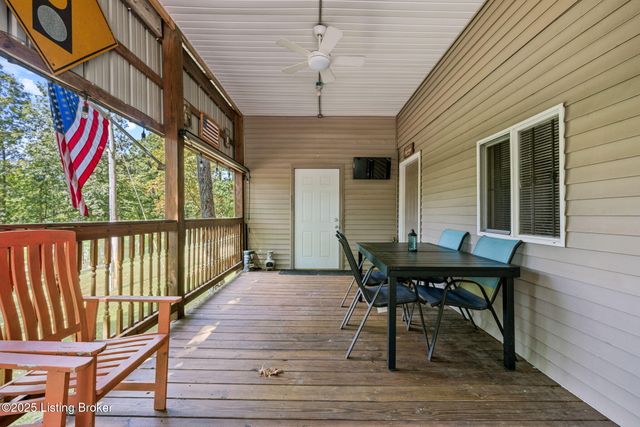 585 Trailwoods Ln, Leitchfield, KY 42754