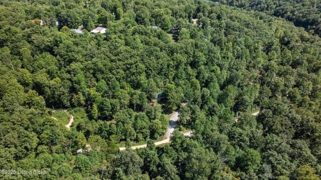 585 Trailwoods Ln, Leitchfield, KY 42754