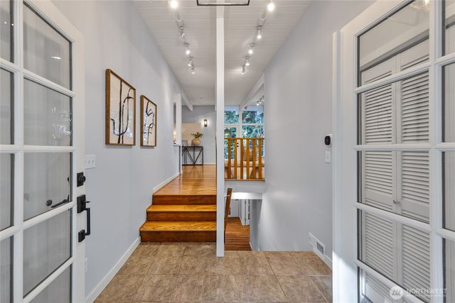 2635 109th Place NE, Bellevue, WA 98004