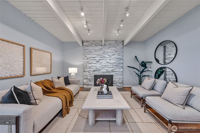 2635 109th Place NE, Bellevue, WA 98004