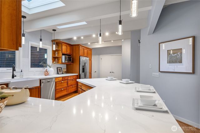 2635 109th Place NE, Bellevue, WA 98004