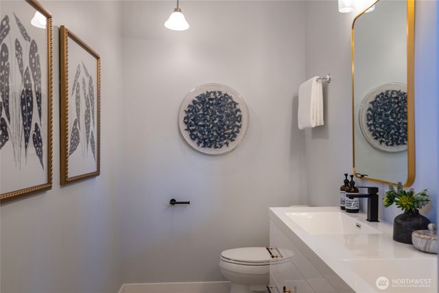 2635 109th Place NE, Bellevue, WA 98004