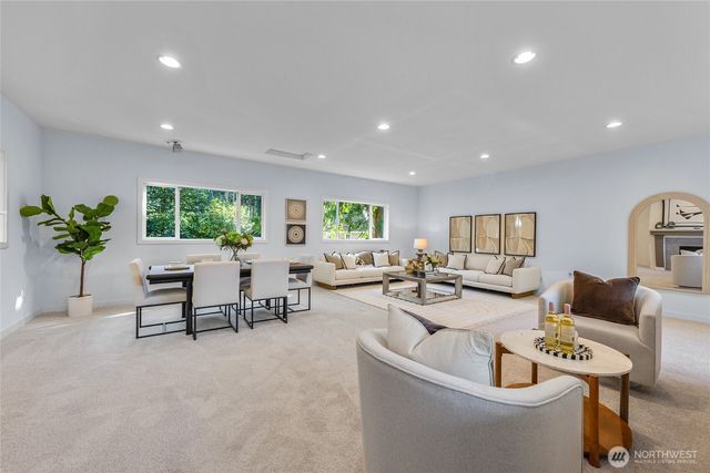 2635 109th Place NE, Bellevue, WA 98004