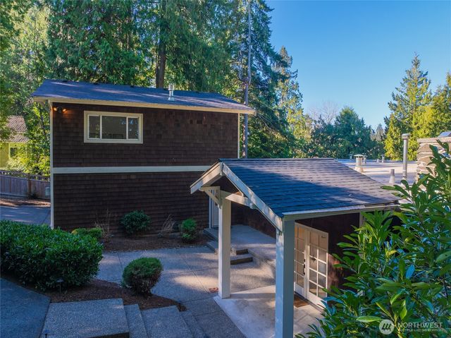 2635 109th Place NE, Bellevue, WA 98004