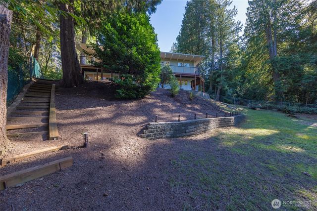 2635 109th Place NE, Bellevue, WA 98004