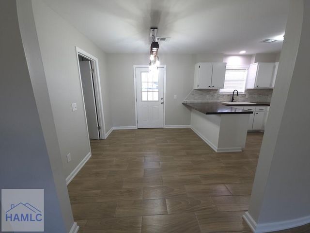 979 White Circle, Hinesville, GA 31313