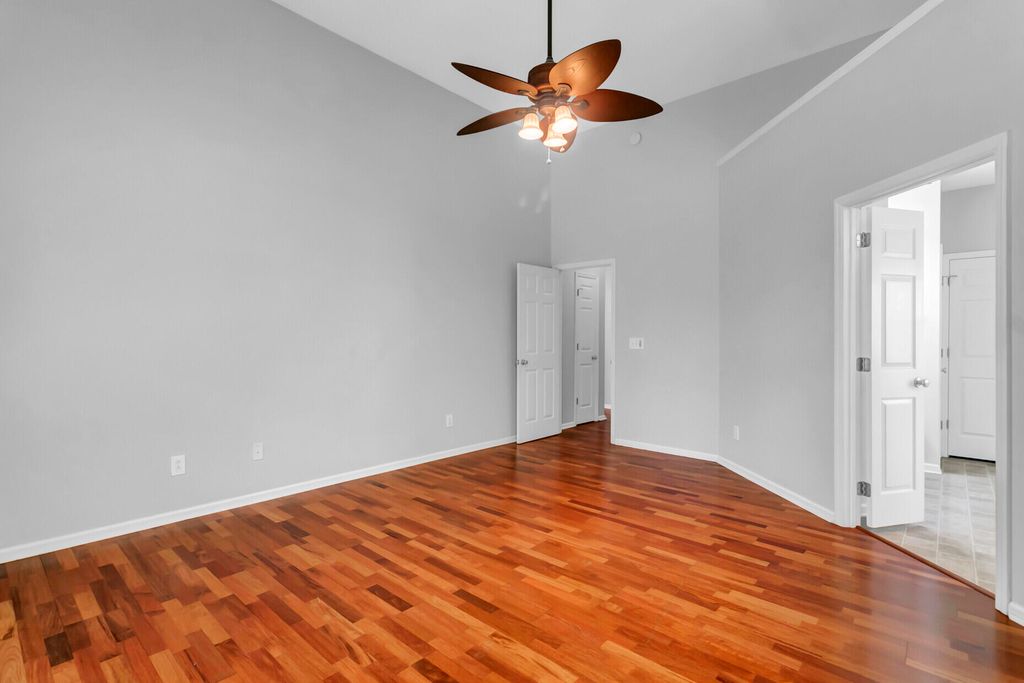 Image 18 of property listing at 116 Carolinian Drive, Summerville, SC 29485