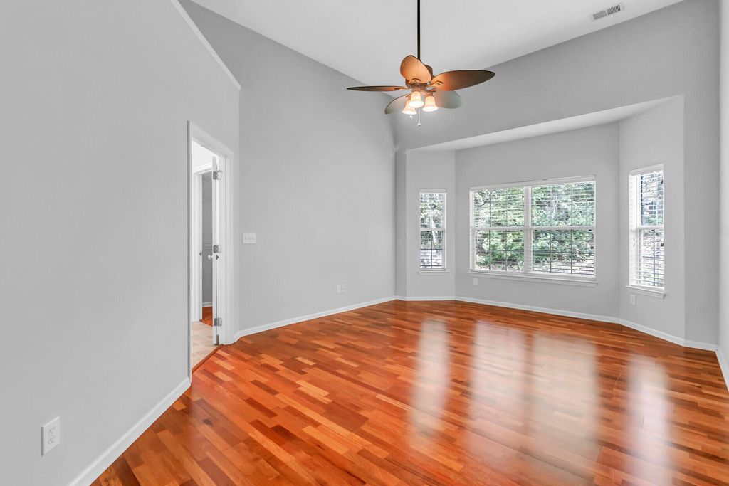 Image 19 of property listing at 116 Carolinian Drive, Summerville, SC 29485