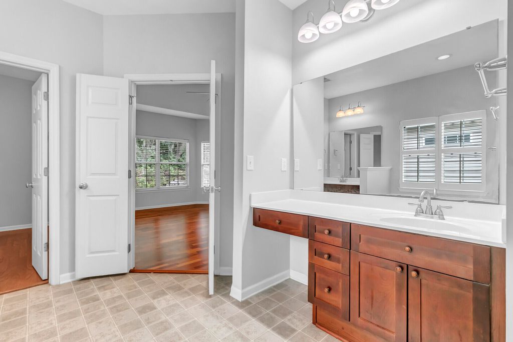 Image 22 of property listing at 116 Carolinian Drive, Summerville, SC 29485
