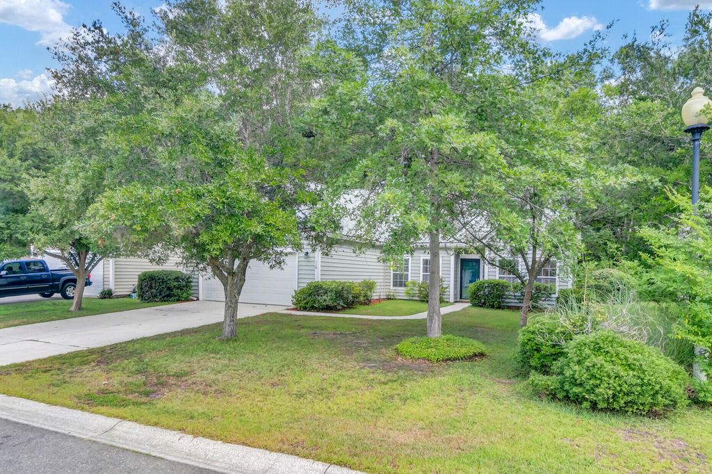 Image 34 of property listing at 116 Carolinian Drive, Summerville, SC 29485