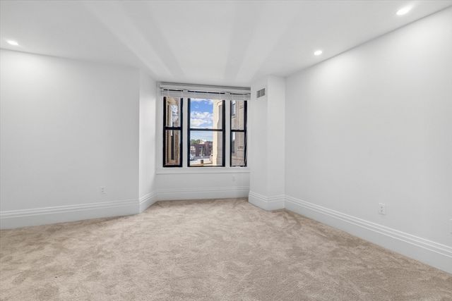 390 Commonweath Avenue 603, Boston, MA 02215