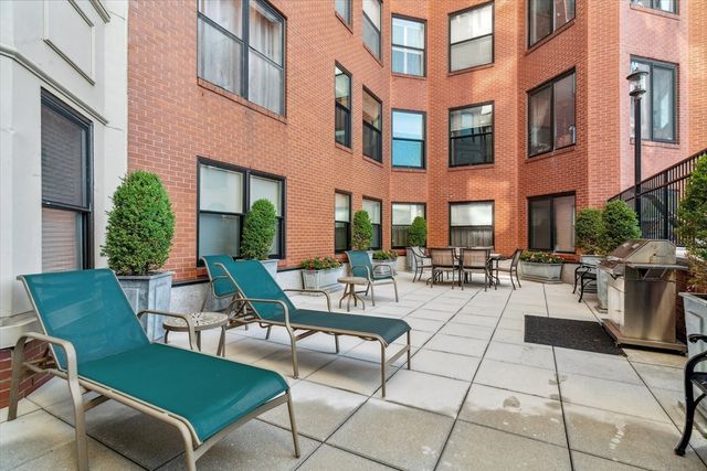 390 Commonweath Avenue 603, Boston, MA 02215
