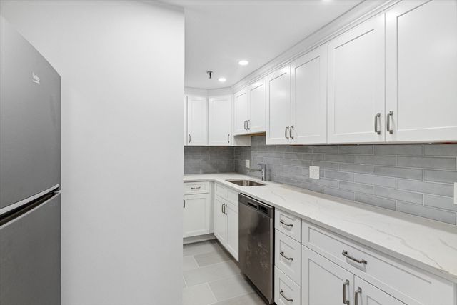 390 Commonweath Avenue 603, Boston, MA 02215