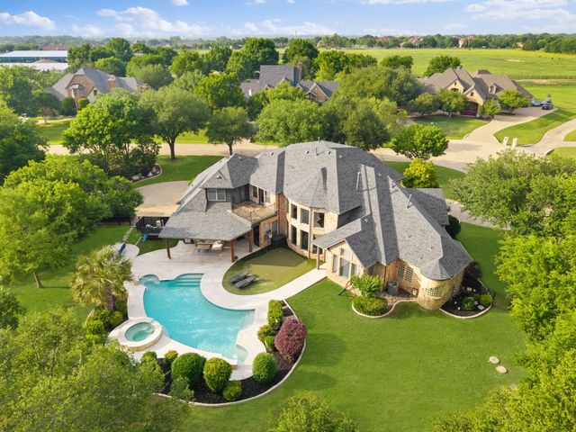 950 Patrician Court, Fairview, TX 75069