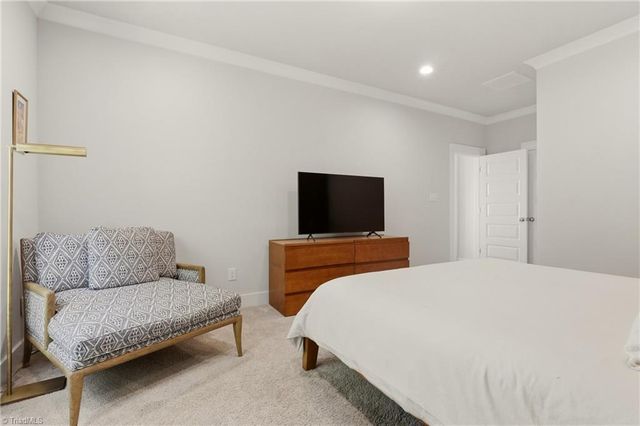 5122 Whaitley Lane, Greensboro, NC 27407