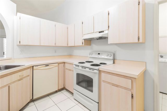 5608 30TH COURT E, Bradenton, FL 34203