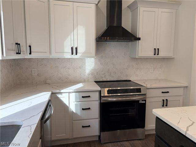 1881 Woodlawn Avenue, Cleveland, OH 44112