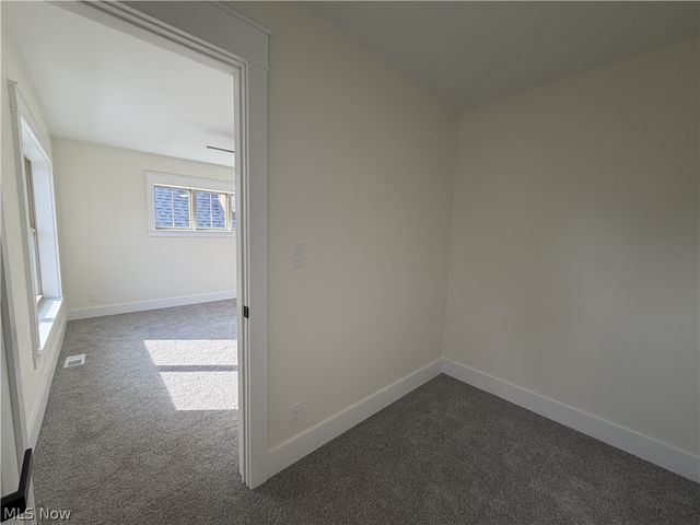 1881 Woodlawn Avenue, Cleveland, OH 44112