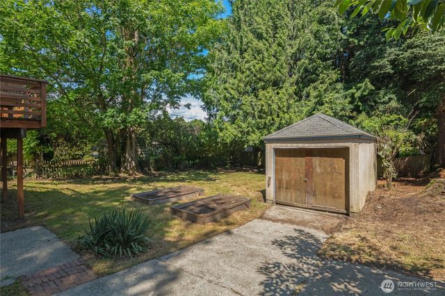 9336 35th Avenue NE, Seattle, WA 98115