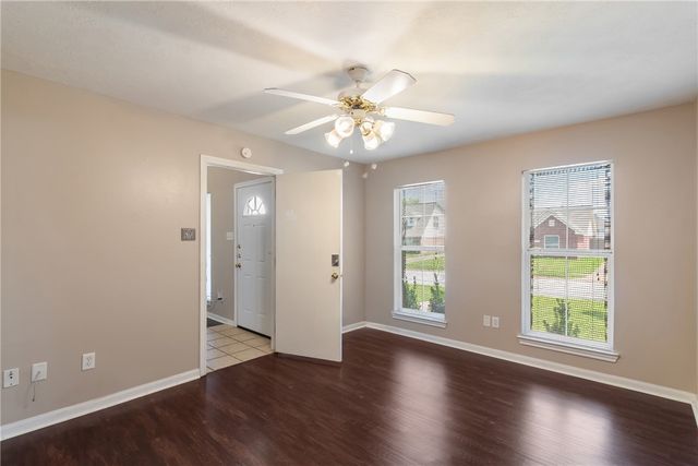 2441 Pintail Loop, College Station, TX 77845