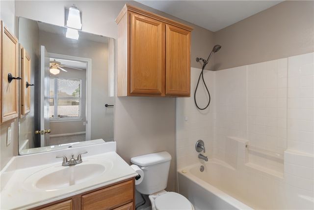 2441 Pintail Loop, College Station, TX 77845