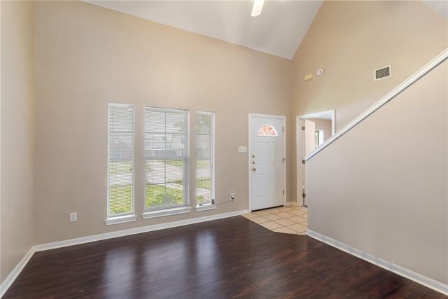 2441 Pintail Loop, College Station, TX 77845