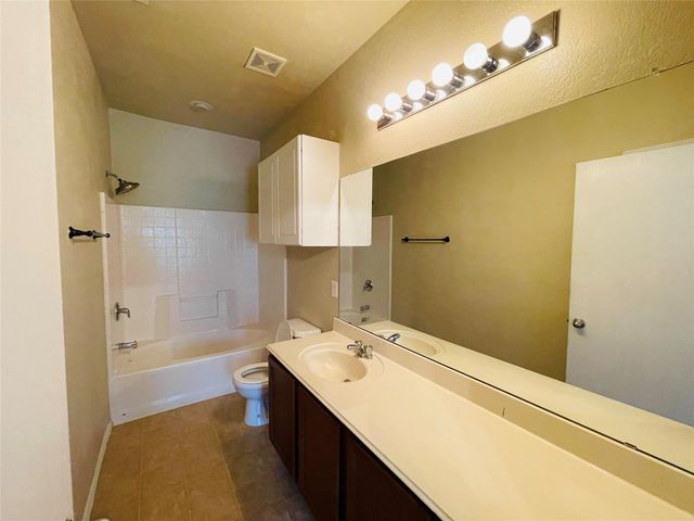 7561 Lazy Spur Boulevard, Fort Worth, TX 76131