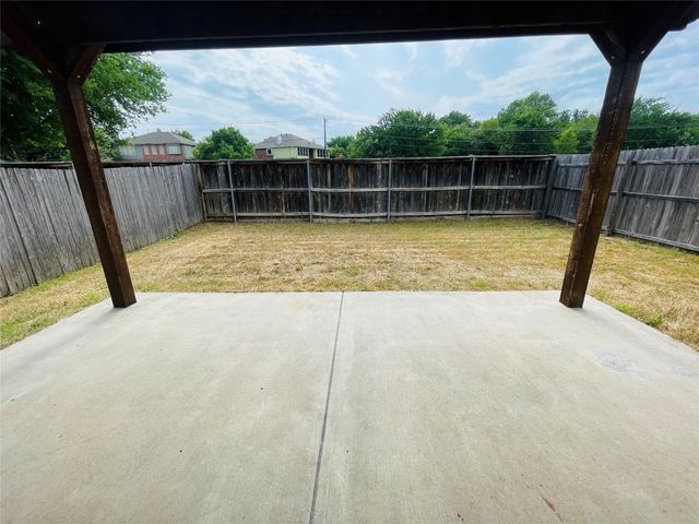 7561 Lazy Spur Boulevard, Fort Worth, TX 76131