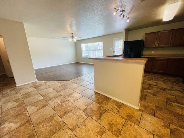 7561 Lazy Spur Boulevard, Fort Worth, TX 76131