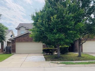 7561 Lazy Spur Boulevard, Fort Worth, TX 76131