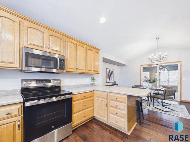 5015 E Newcastle St Street, Sioux Falls, SD 57110