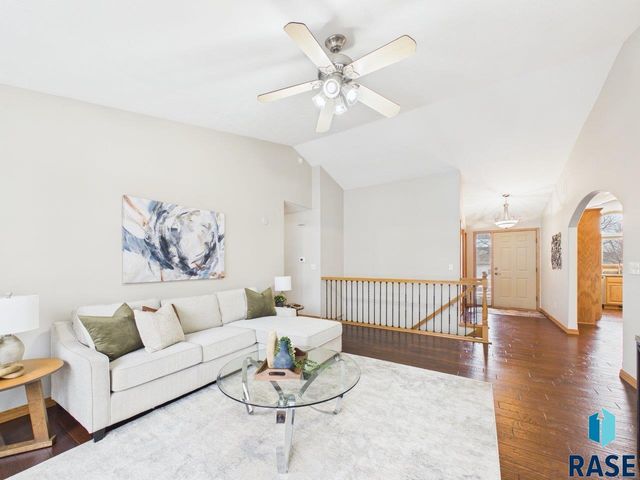 5015 E Newcastle St Street, Sioux Falls, SD 57110