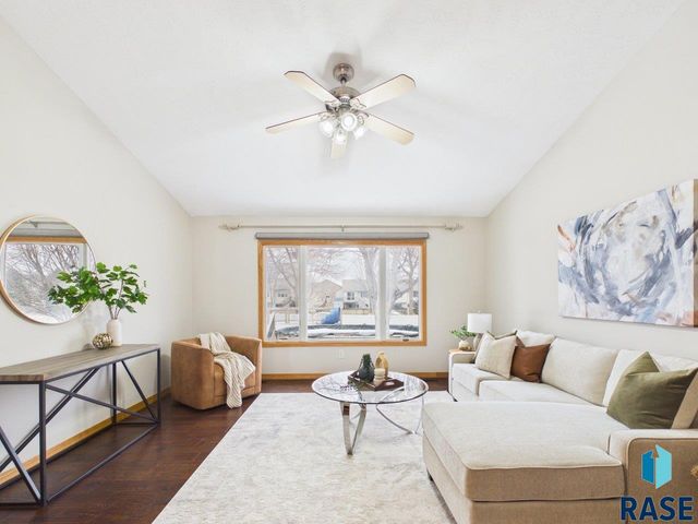 5015 E Newcastle St Street, Sioux Falls, SD 57110