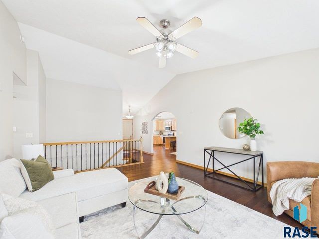 5015 E Newcastle St Street, Sioux Falls, SD 57110