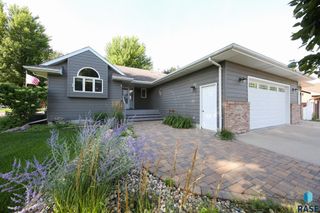5015 E Newcastle St Street, Sioux Falls, SD 57110