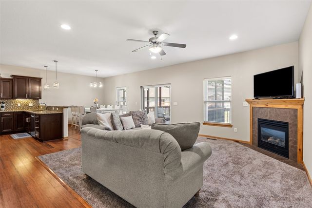 10 Ash Court, North Liberty, IA 52317