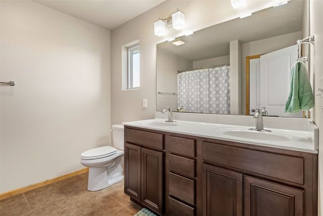 10 Ash Court, North Liberty, IA 52317